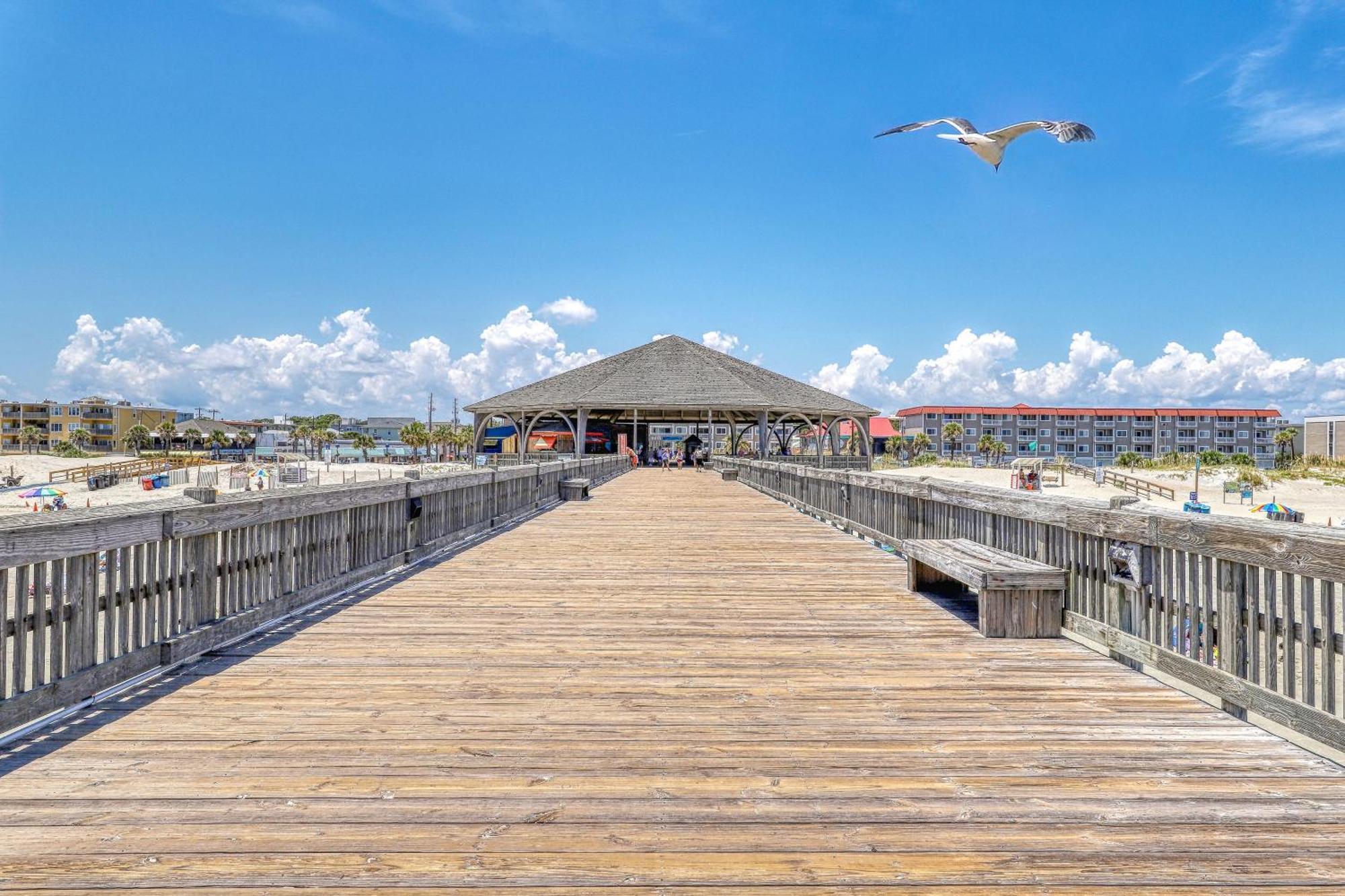 Blackbeard'S Revenge Tybee Island Exterior photo